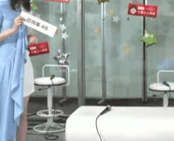 【日向坂46】キャプテン、パンチラ寸前　😻😻　※gif
